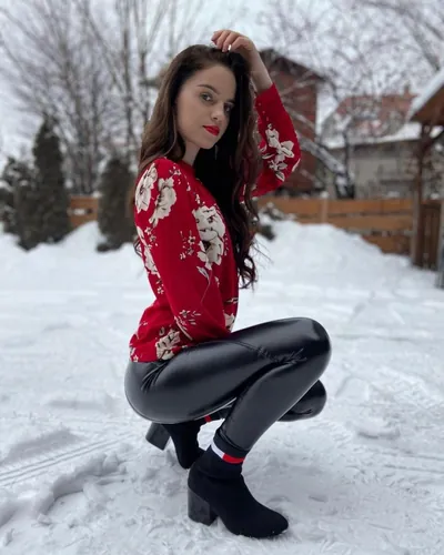 Béatrice, 29 ans, rencontre à Roussillon