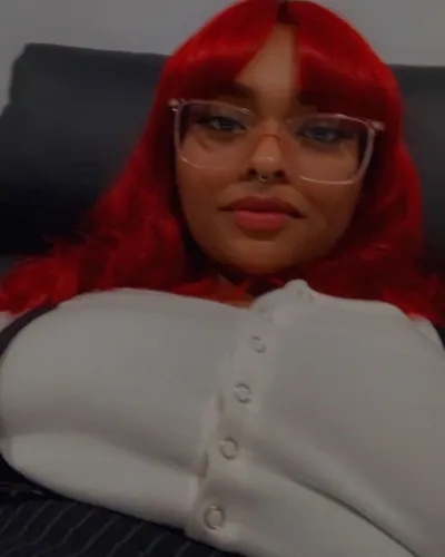 Lamia, 28 ans, rencontre à Saint-Mandé