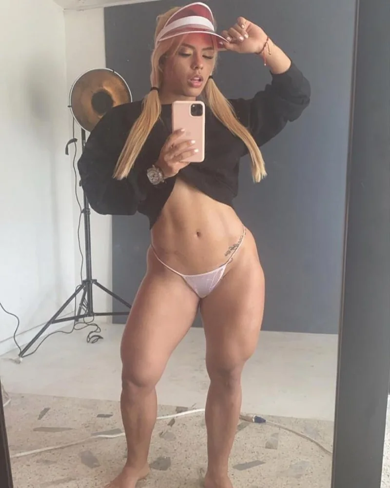 Salomé, 19 ans, rencontre à Bordeaux